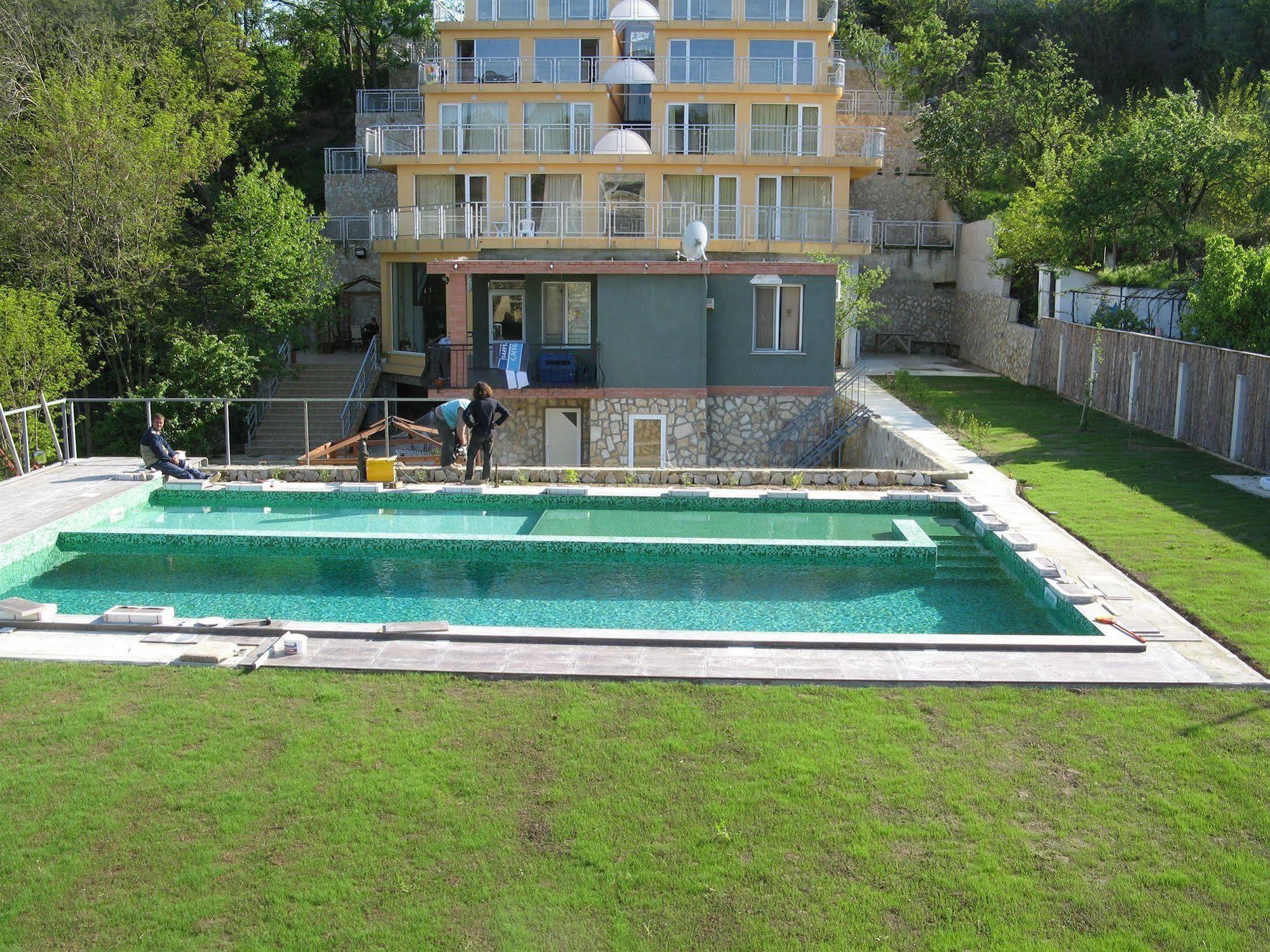 Villa Eden Golden Sands Exterior foto